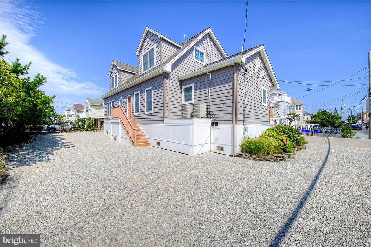 7115 Long Beach Blvd. - Photo 1