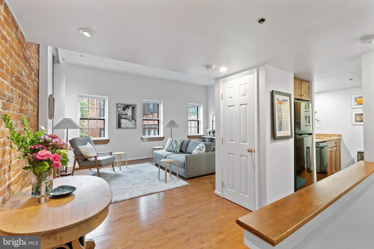 301 Race Street - Photo 1