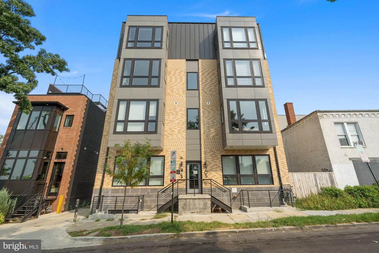 705 Irving Street - Photo 1