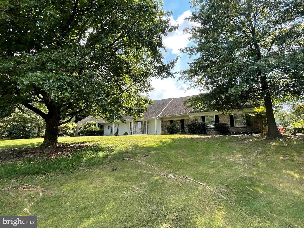 185 Meadow Glen Lane - Photo 1