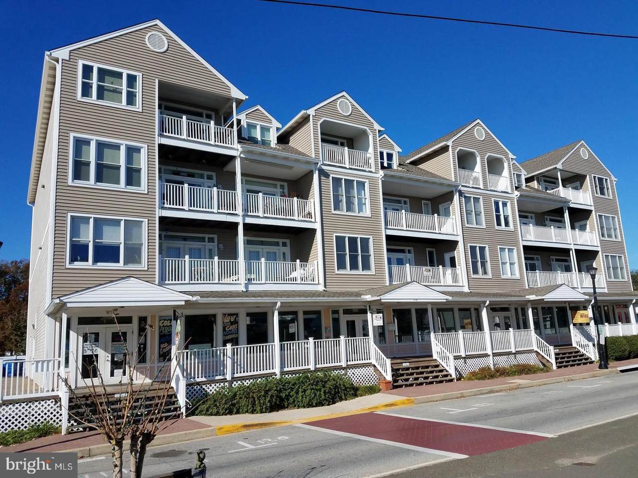 9100 Bay Avenue - Photo 1
