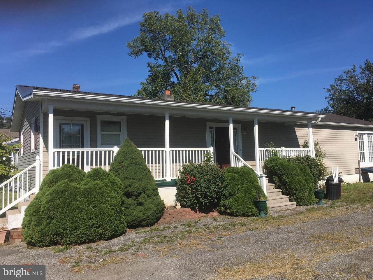 12 Roberts Street - Photo 1