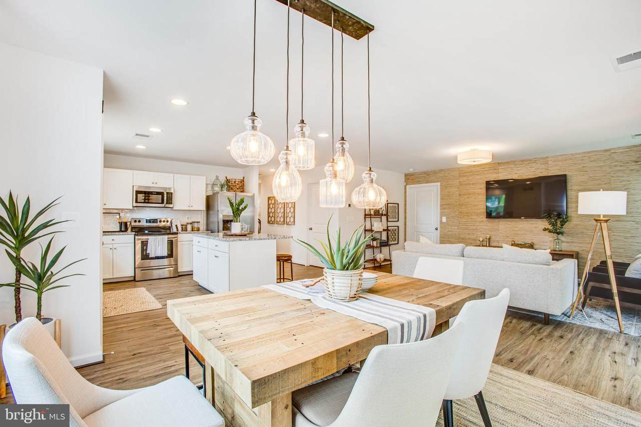 241 Vine Street - Photo 1