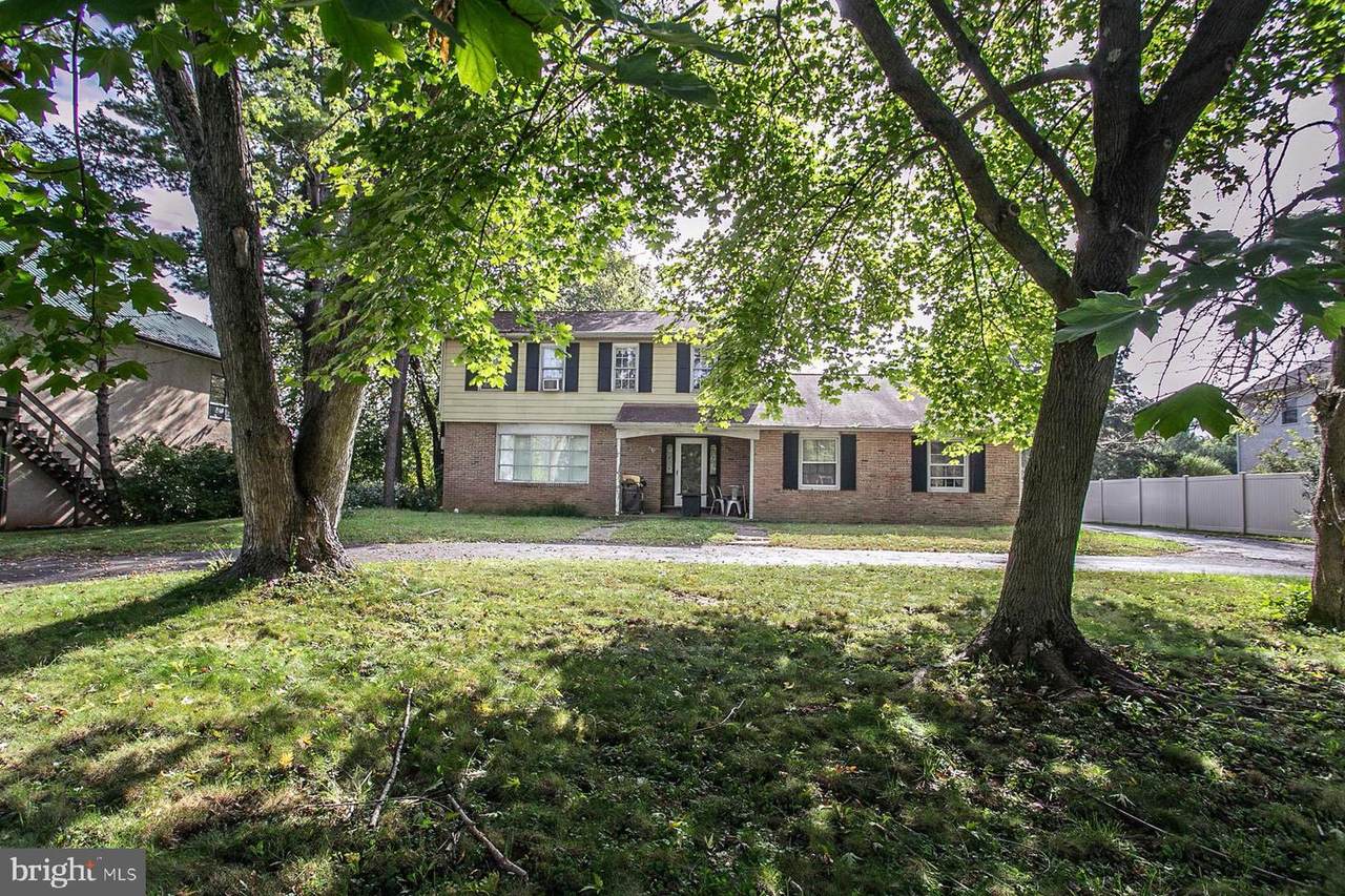 2615 Broad - Photo 1