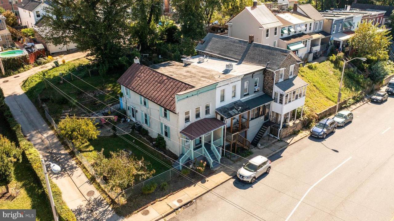 3363 Falls Road - Photo 1