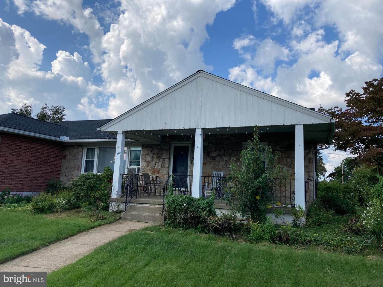 1545 Englewood Street - Photo 1