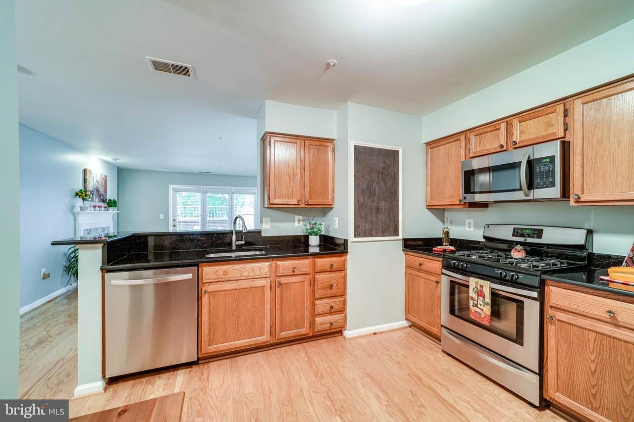 6109 Wigmore - Photo 1