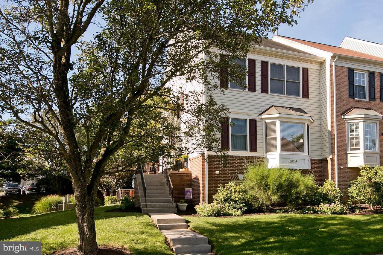 43614 Blacksmith Square - Photo 1