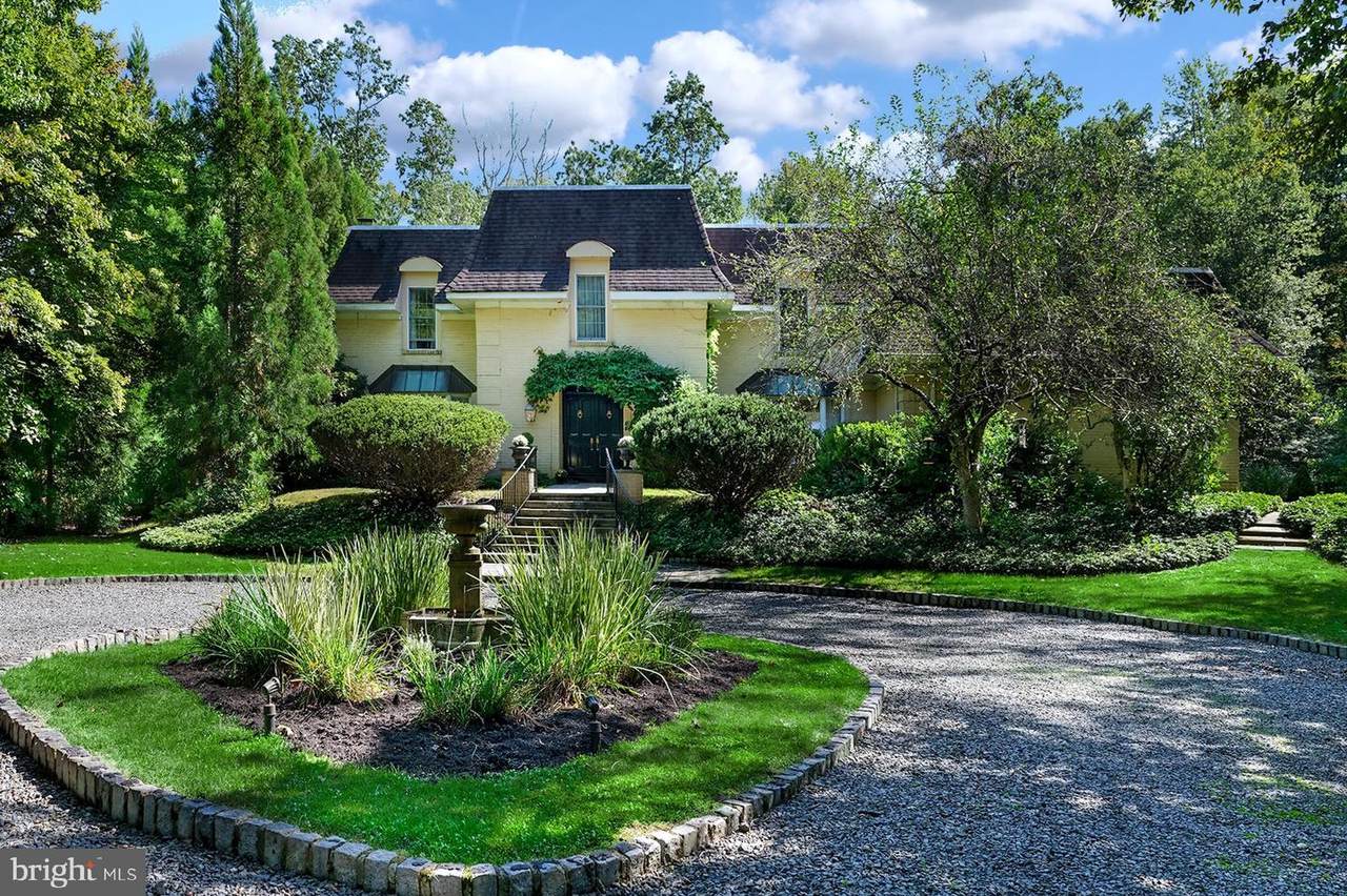 107 Woods Road - Photo 1