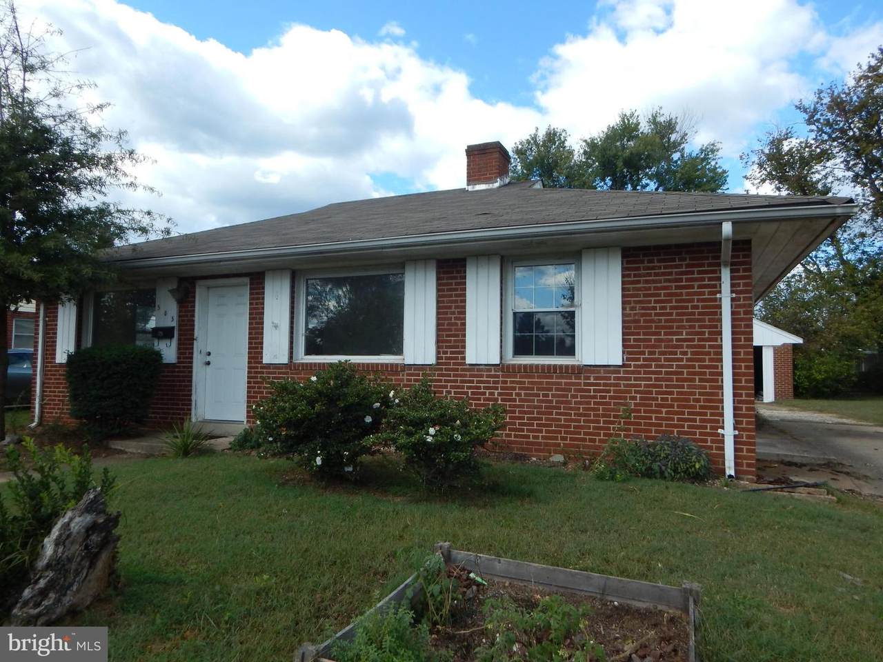 505 Hanson Avenue - Photo 1