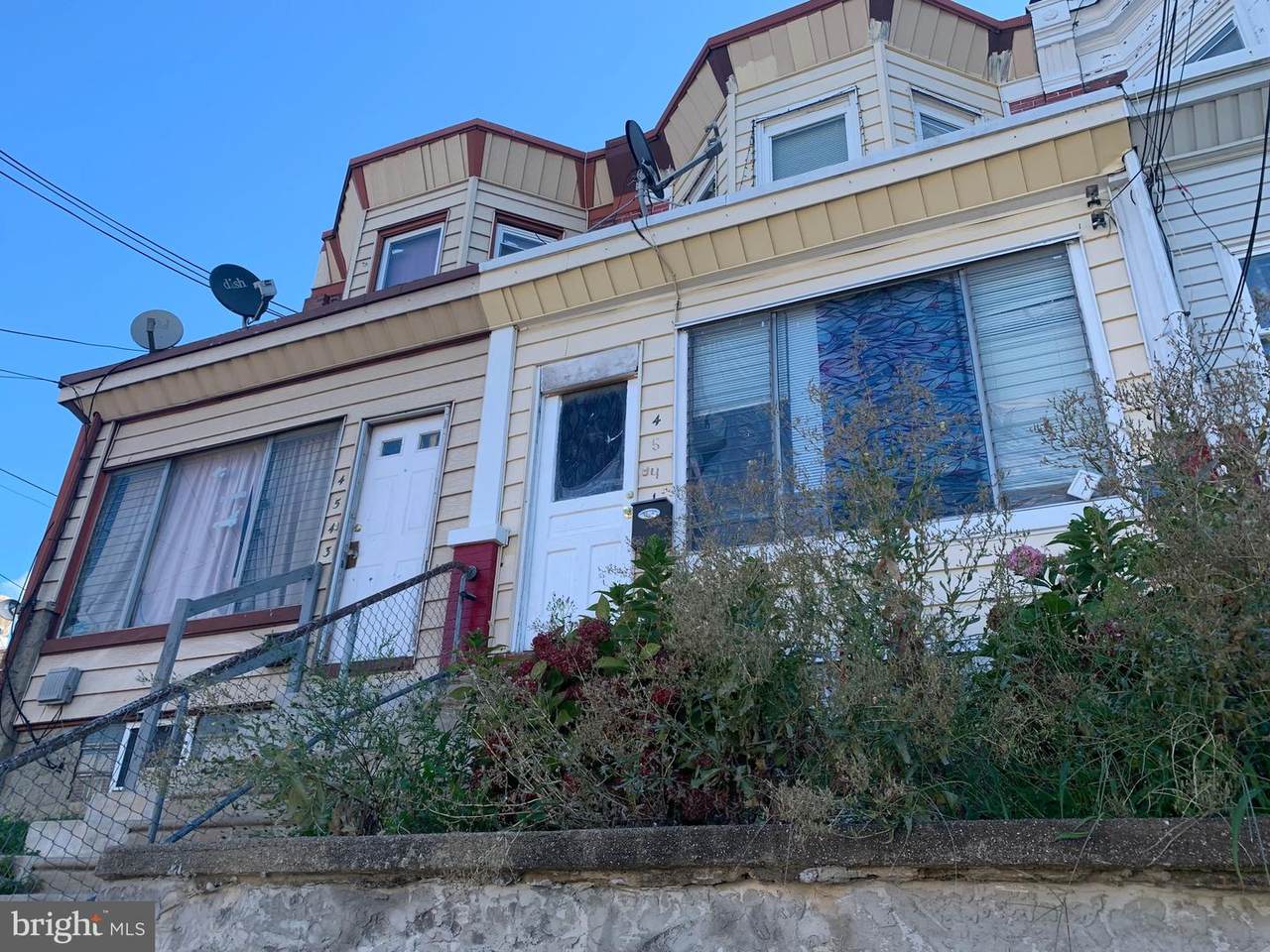 4541 Howard Street - Photo 1