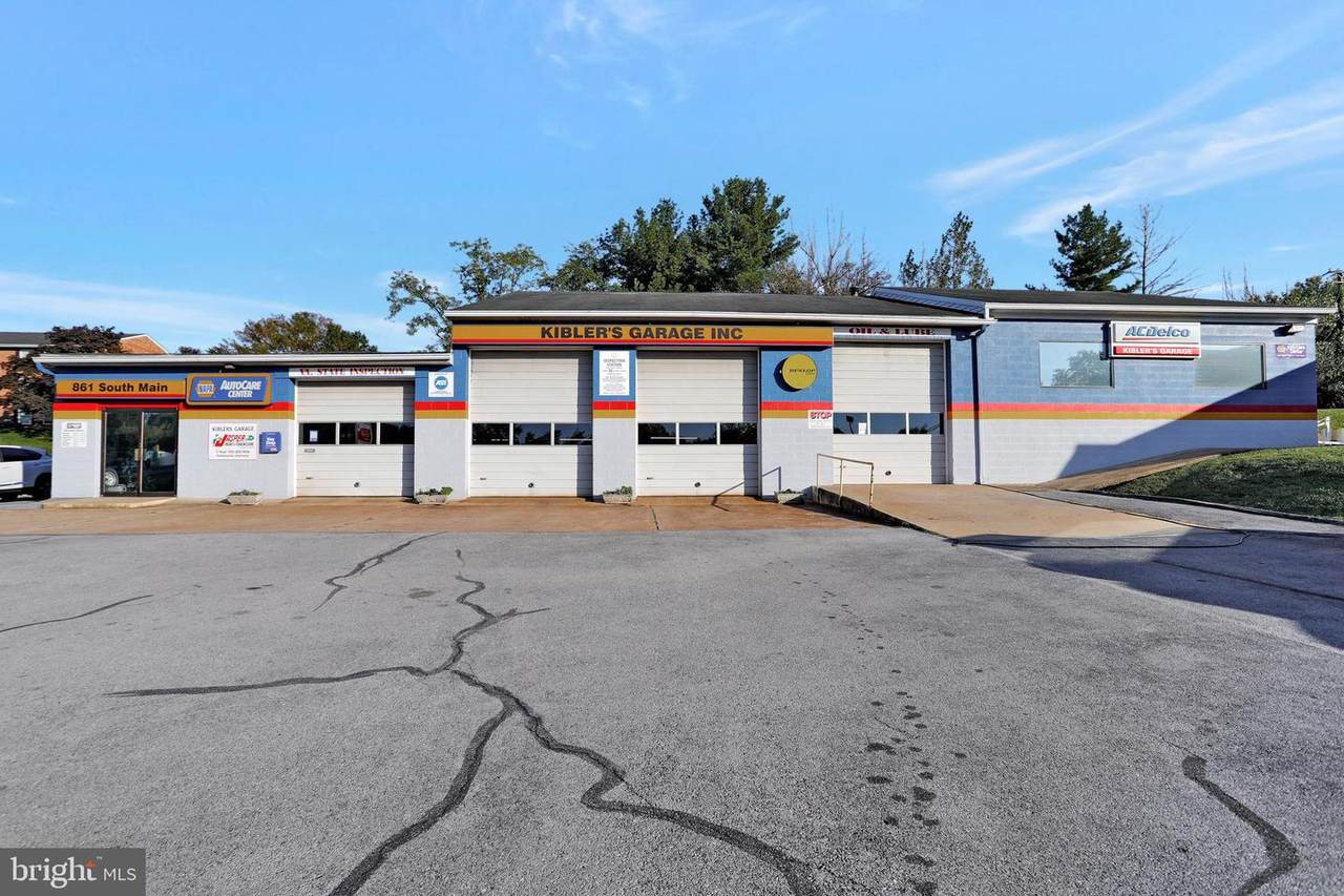 861 & 869 Main Street - Photo 1