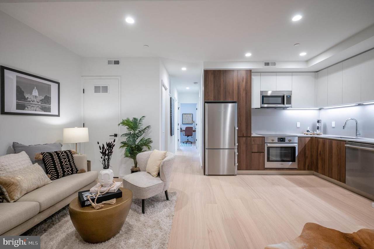 424 M Street - Photo 1