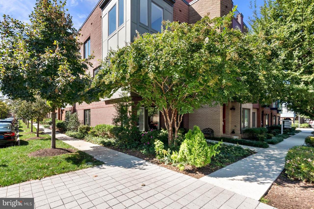 2991 District Avenue - Photo 1