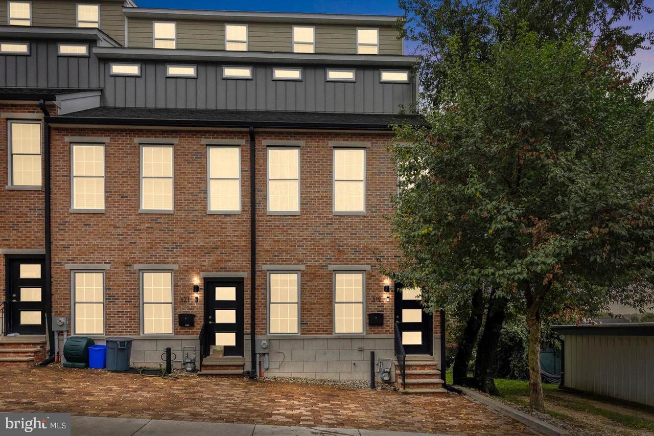 319 Wright - Photo 1