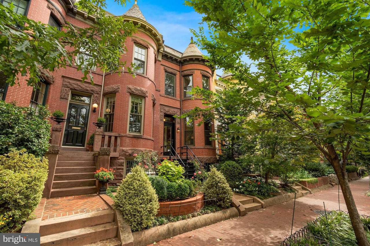 234 8TH Street - Photo 1