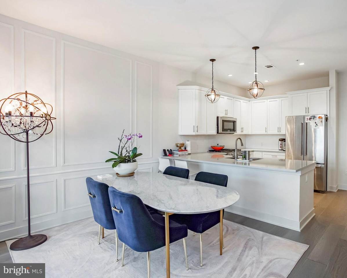 575 Goddard Boulevard - Photo 1