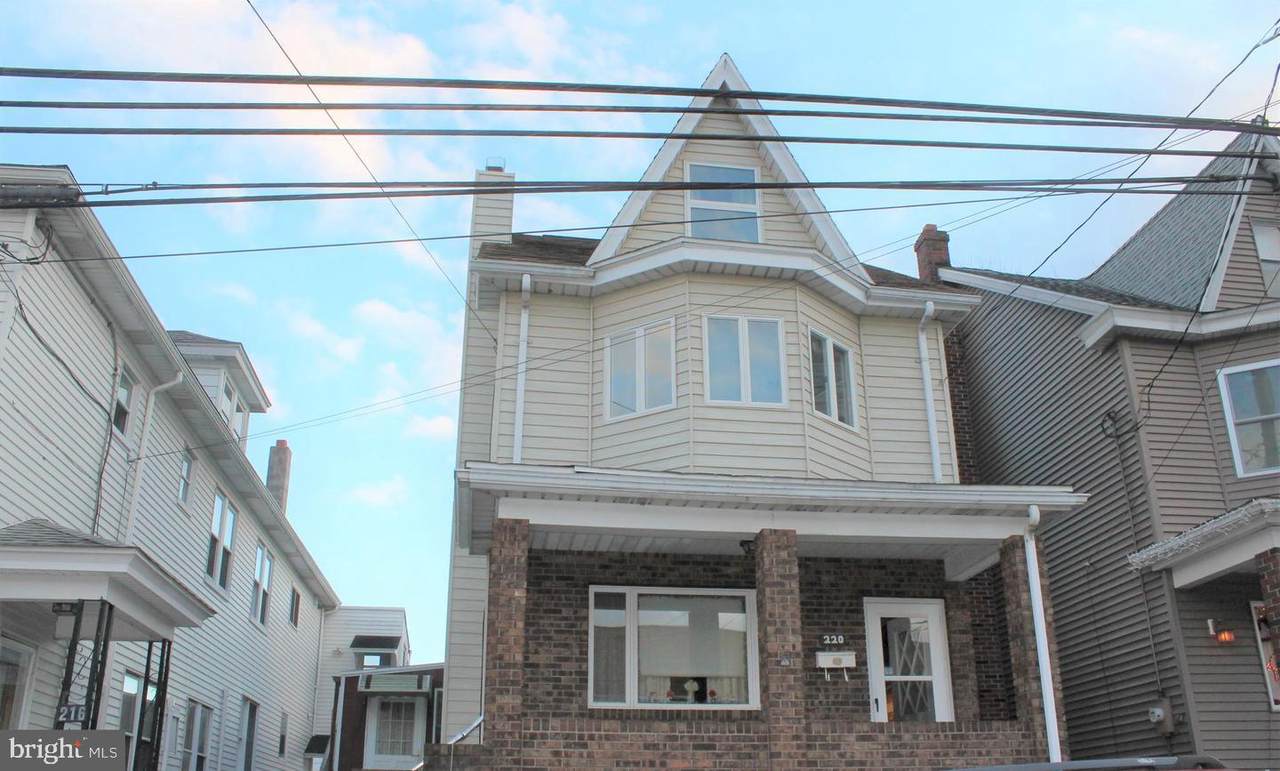 220 Phillips Street - Photo 1