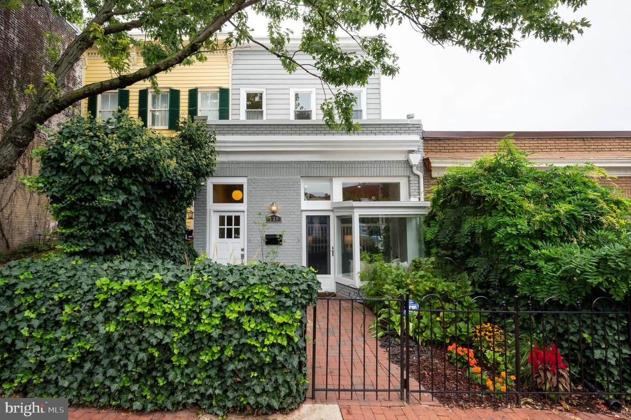 530 8TH Street - Photo 1