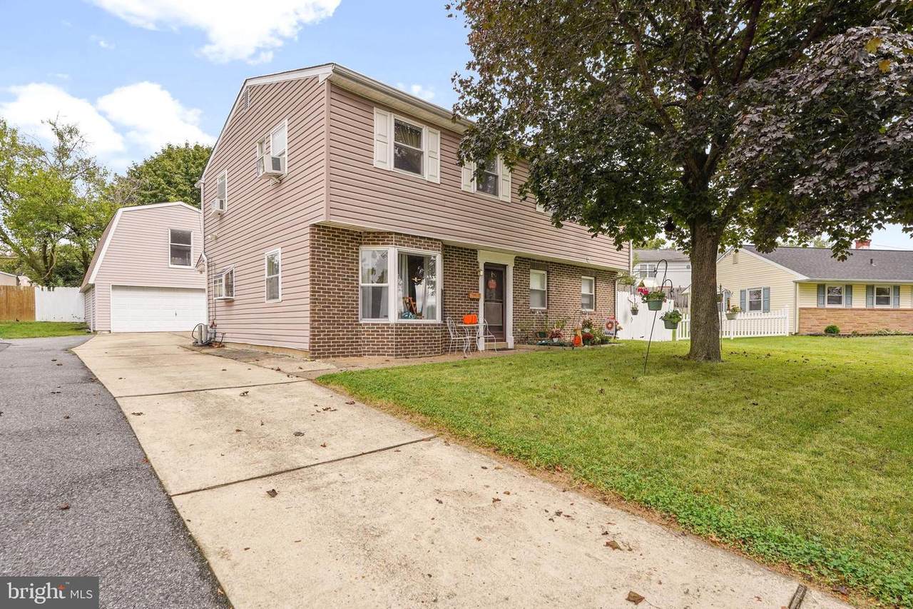 131 Somers Ave. - Photo 1