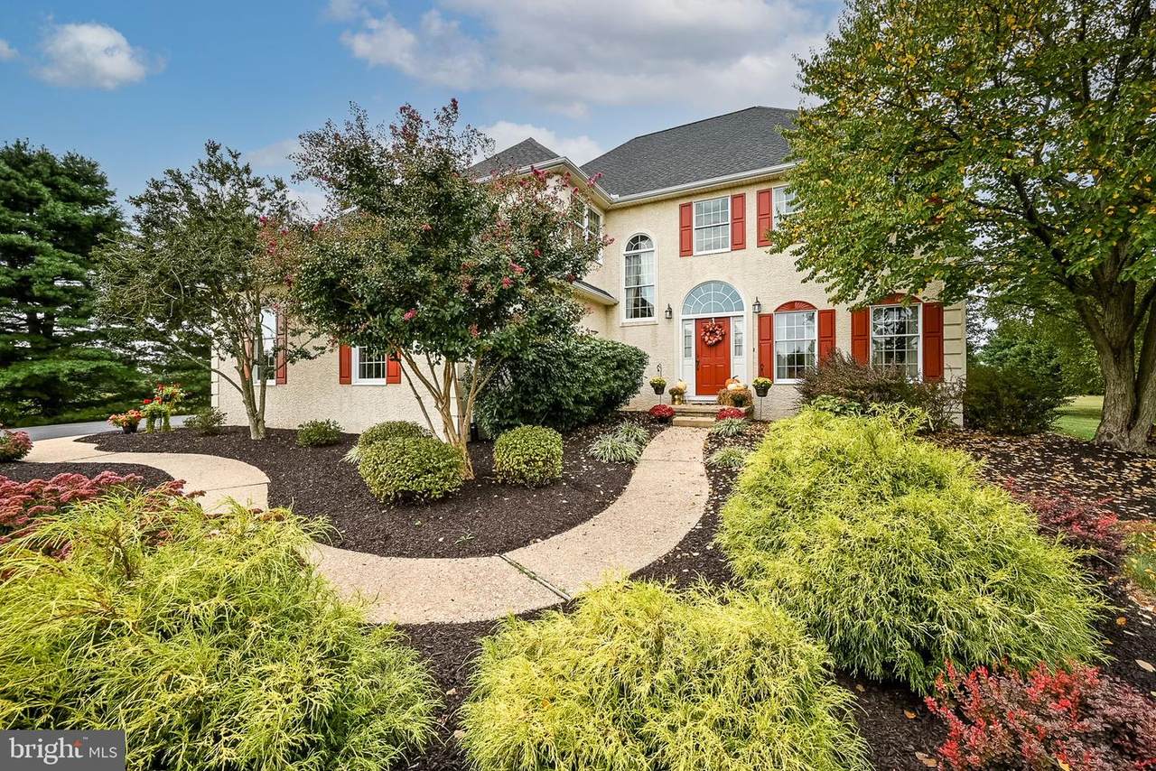 605 Sean Drive - Photo 1