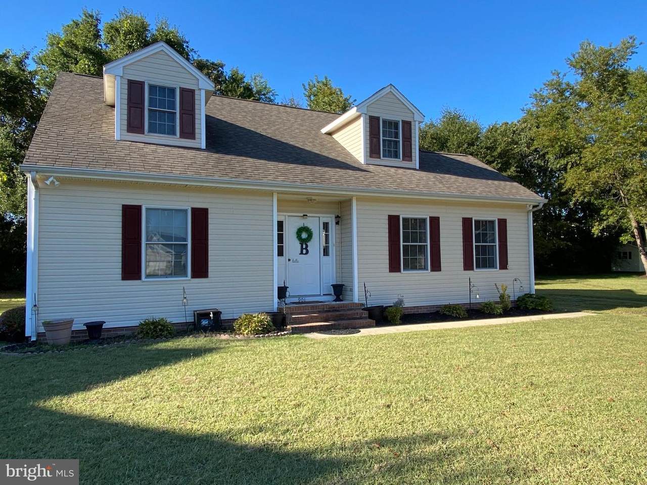 901 Erica Court - Photo 1