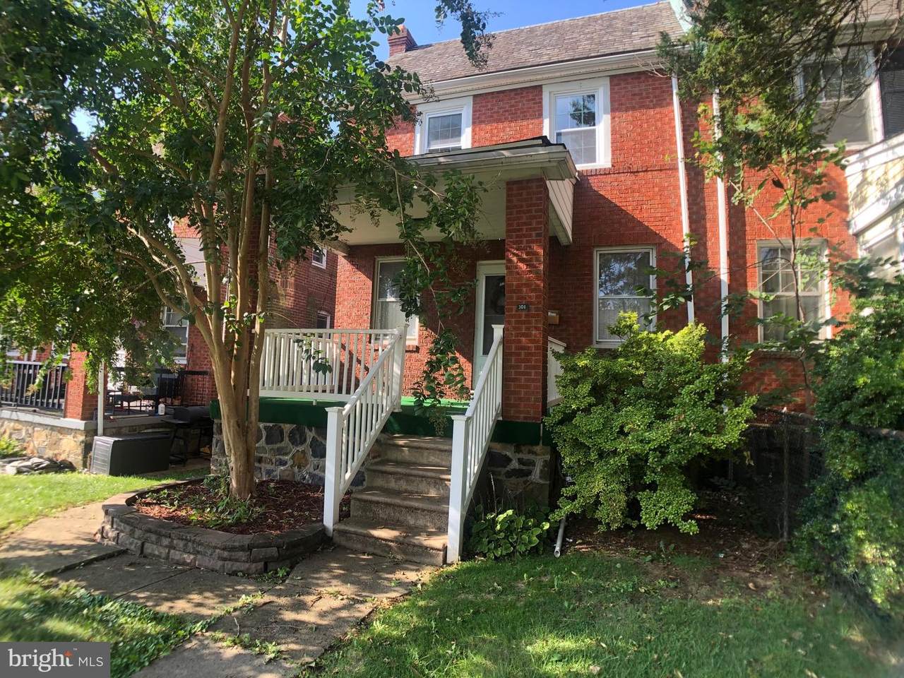 308 37TH Street - Photo 1