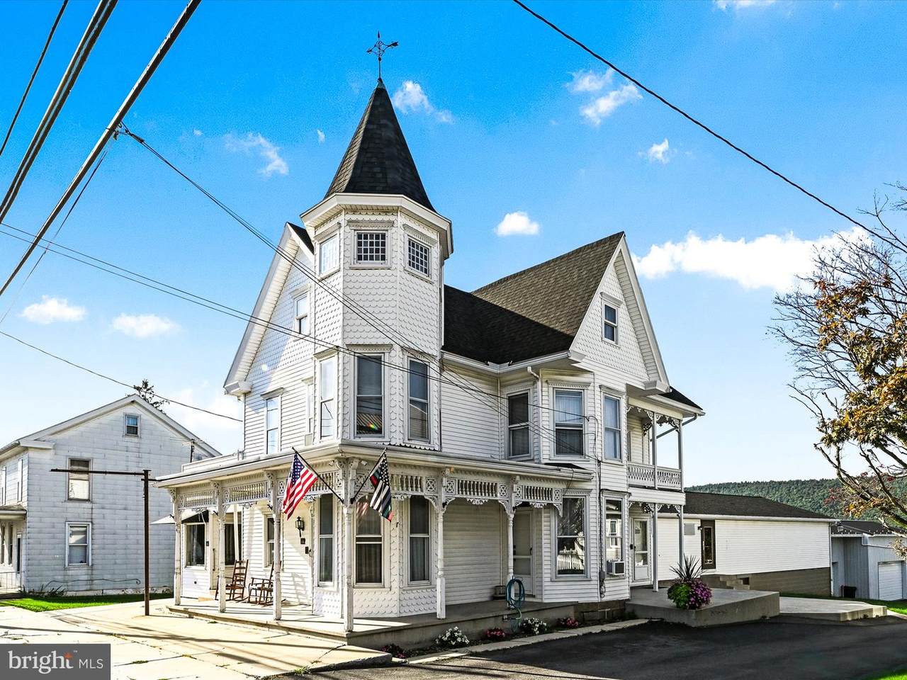 1104-1106 Main Street - Photo 1