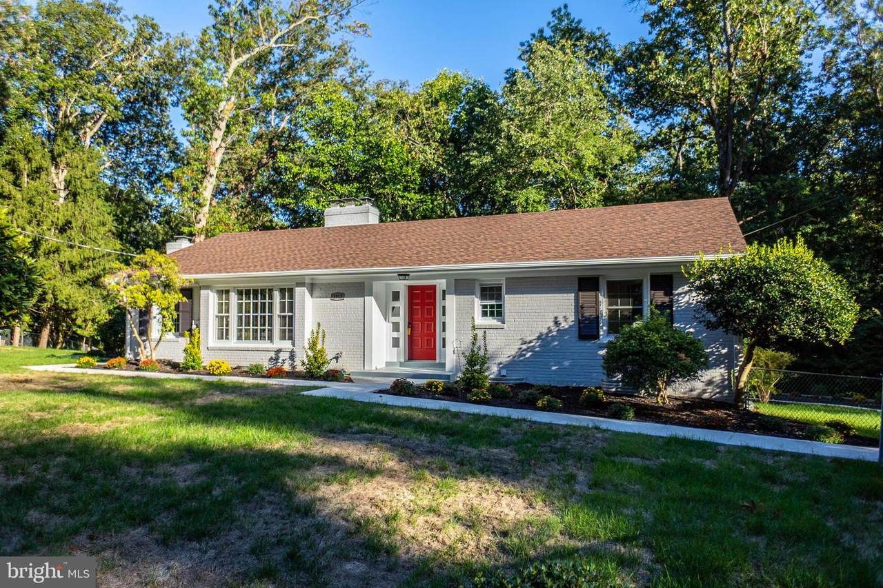 3913 Malcolm Court - Photo 1