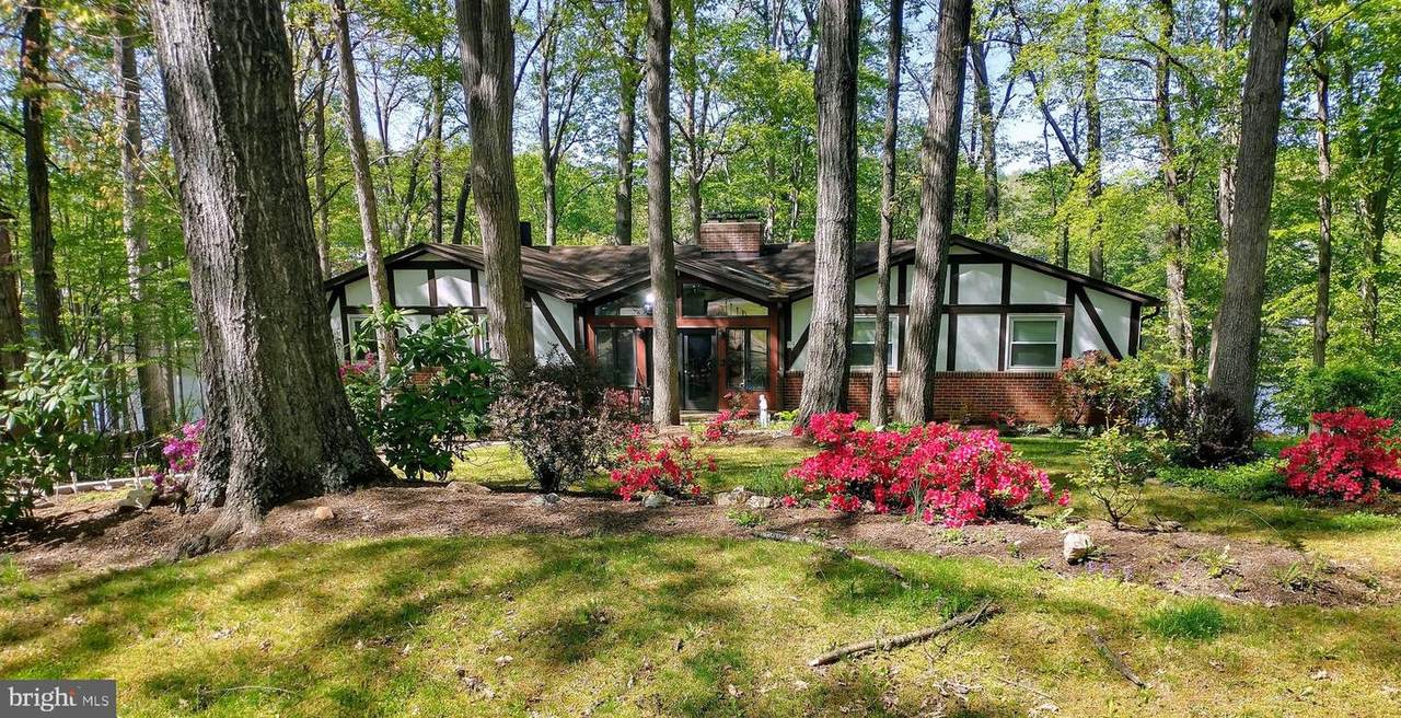 4606 Spalding Drive - Photo 1