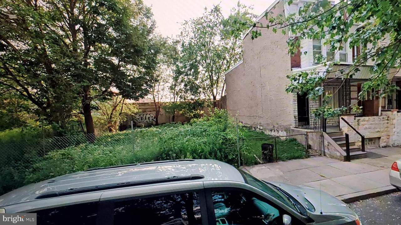 1832 Schiller Street - Photo 1