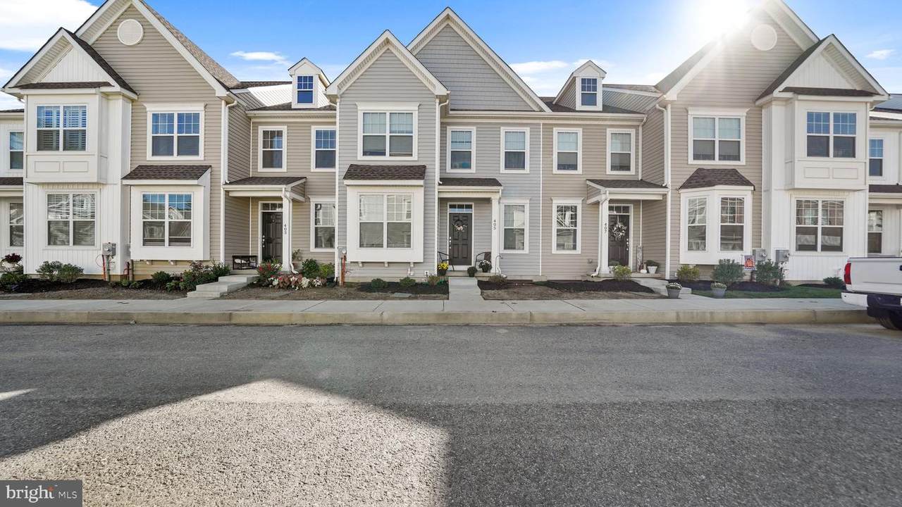 405 Orchard Street - Photo 1