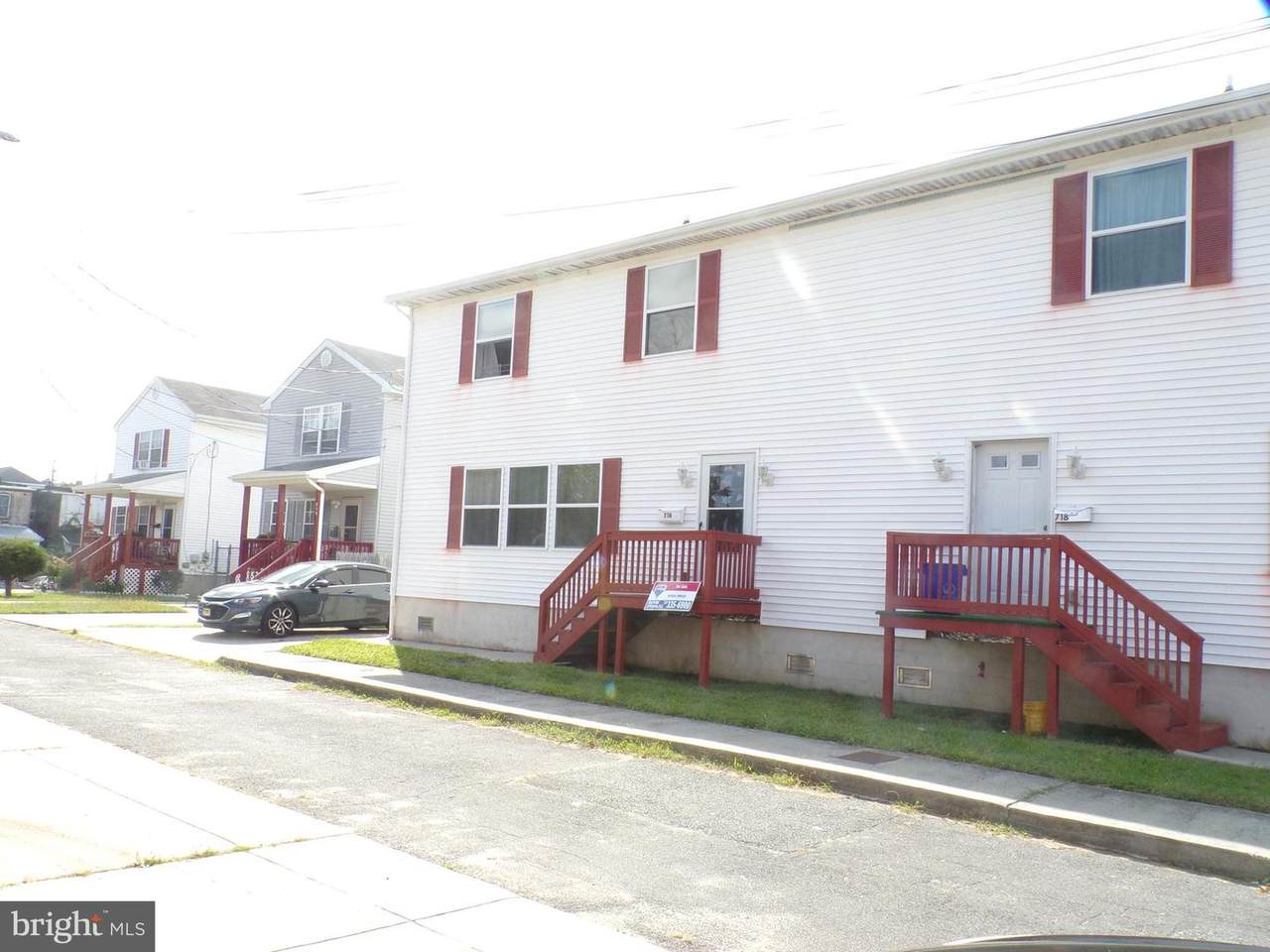 716 Hobart Avenue - Photo 1