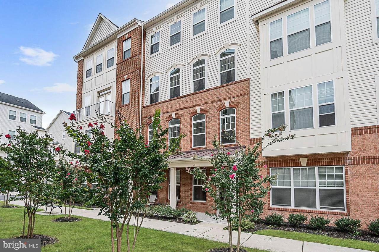 7312 Harlow Way - Photo 1
