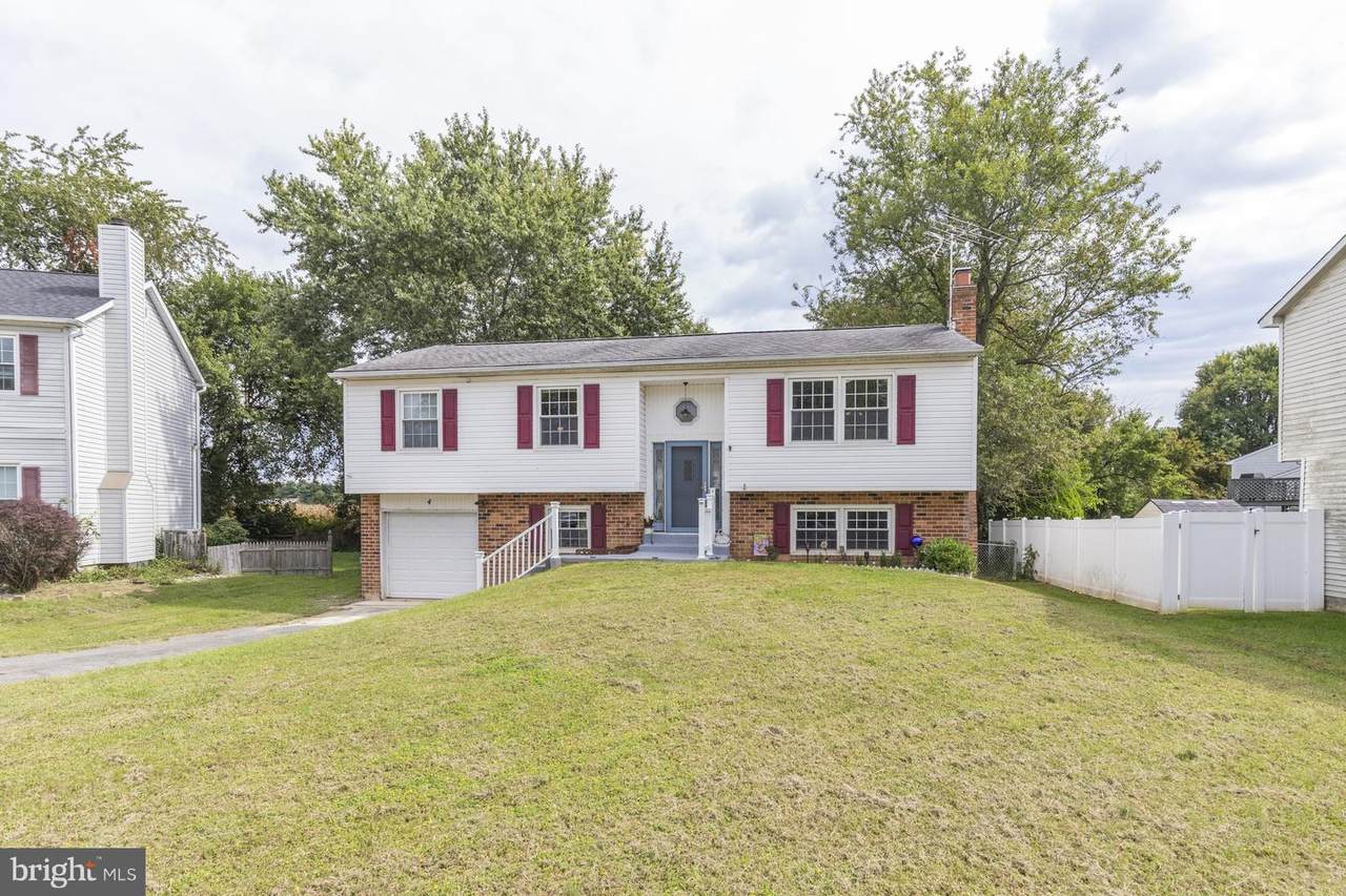 4 Fieldstone Court - Photo 1
