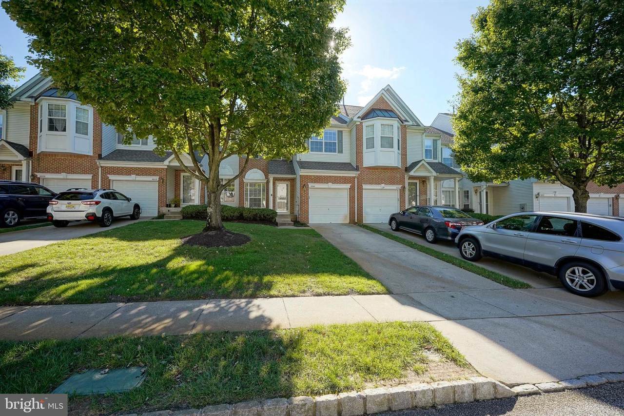 4064 Hermitage Drive - Photo 1
