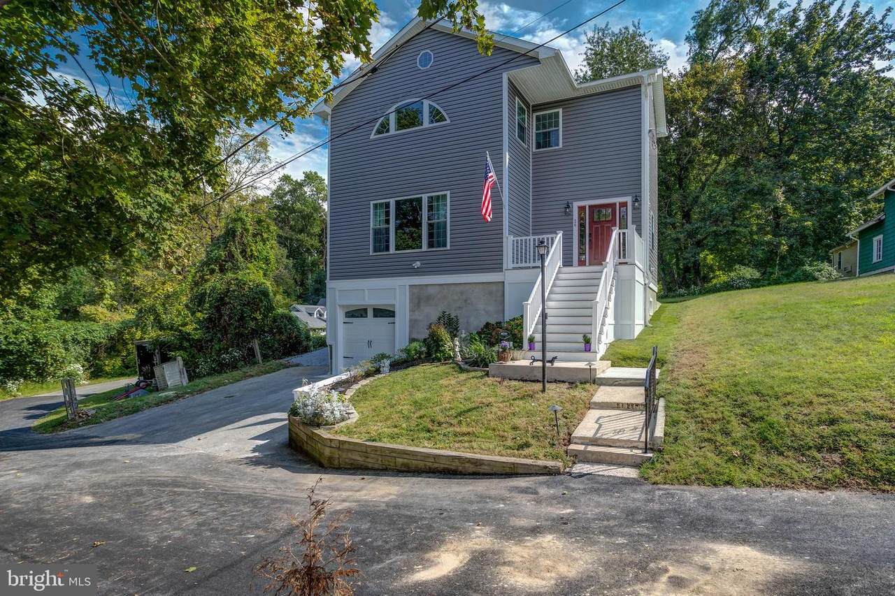 26 Levis Avenue - Photo 1