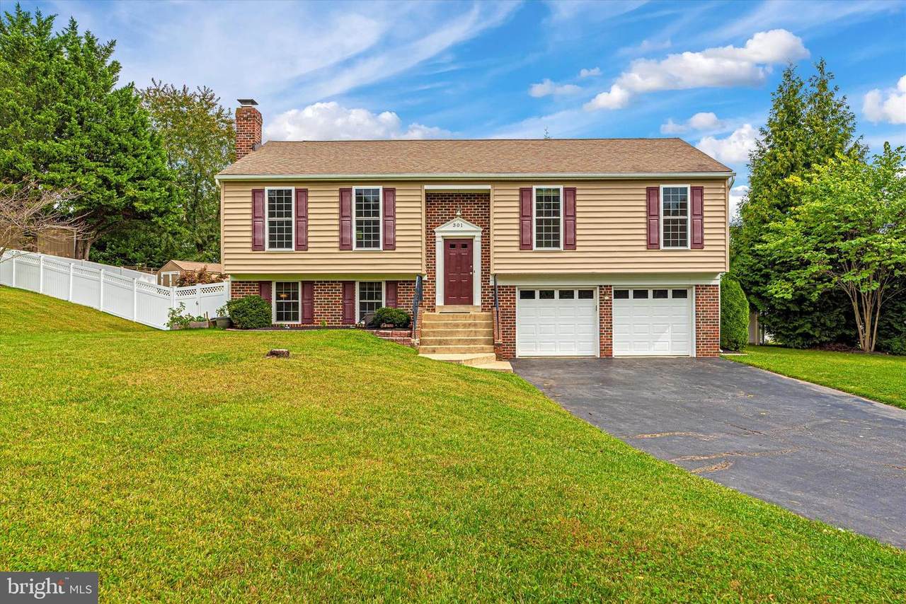 301 Spring Gate Court - Photo 1