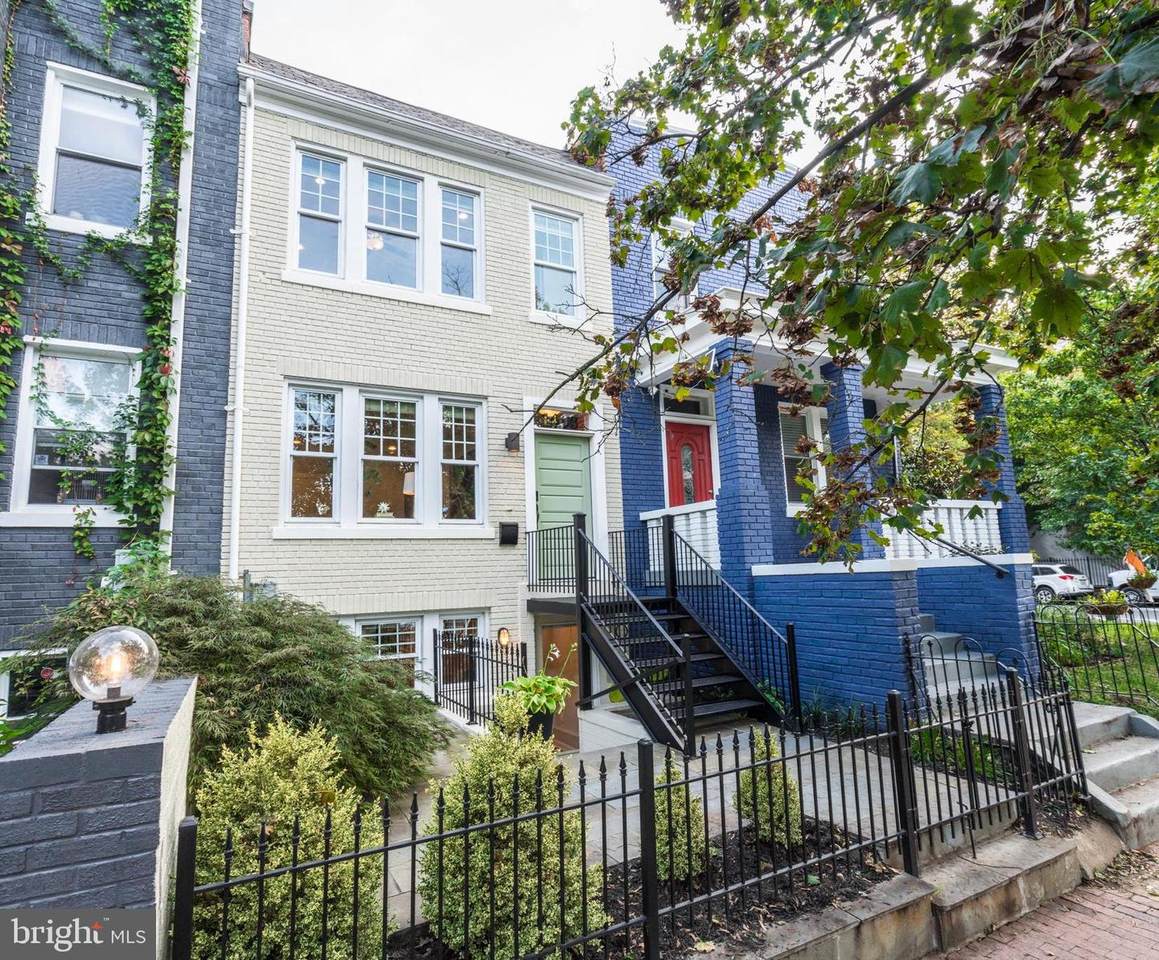 1403 G Street - Photo 1