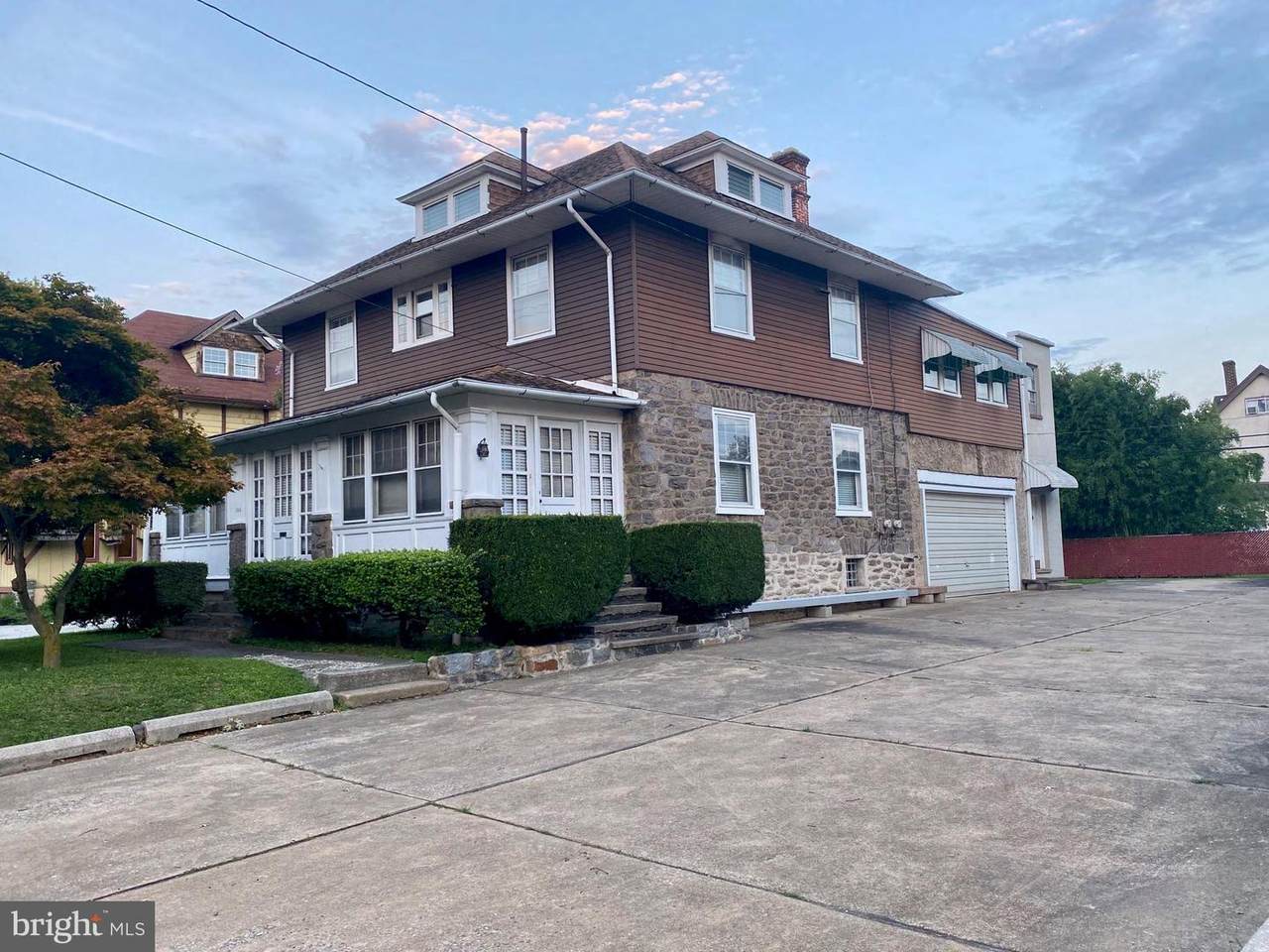 104 Chester Pike - Photo 1