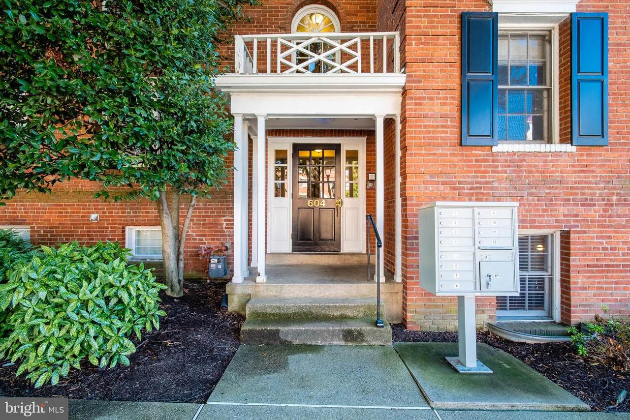 604 Bashford Lane - Photo 1