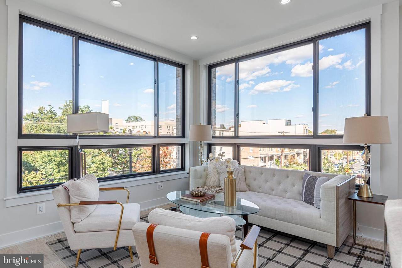 800 Kennedy Street - Photo 1