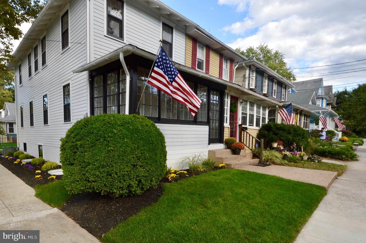 131 Colonial Avenue - Photo 1