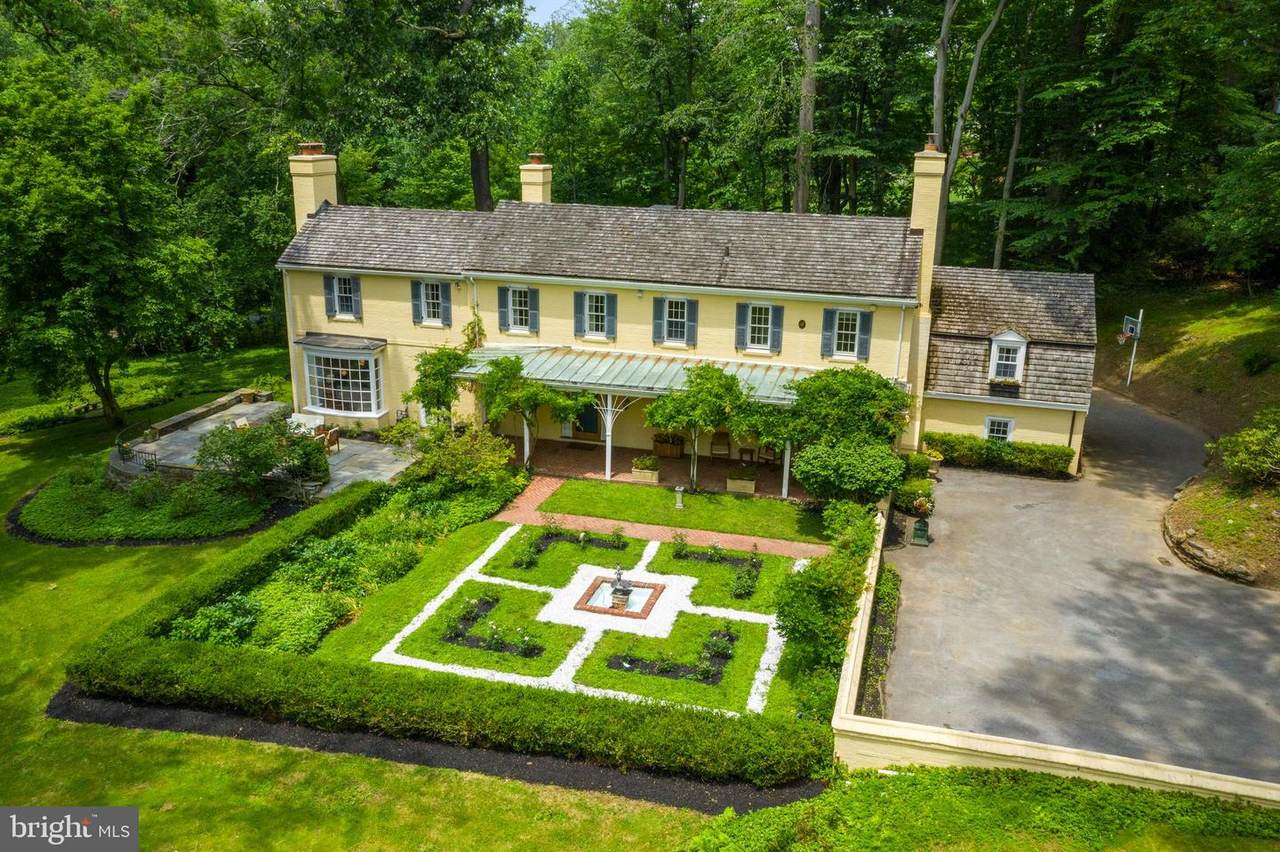 418 Gatcombe - Photo 1