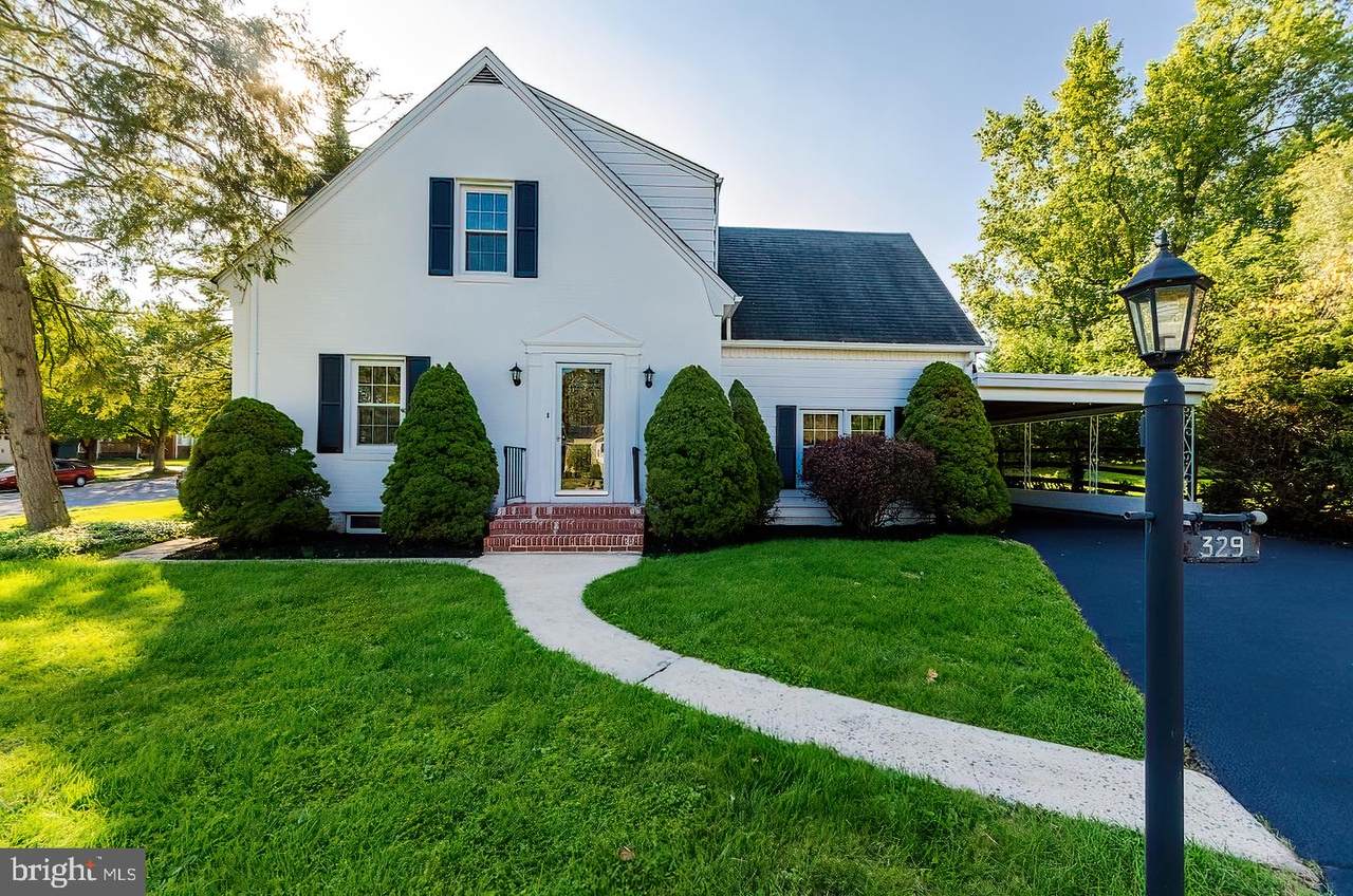 329 Irvin Avenue - Photo 1