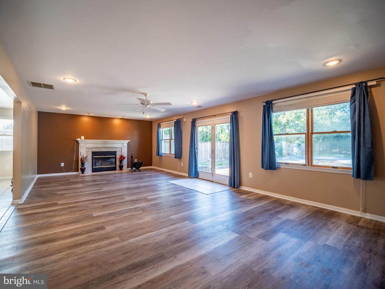 928 Hammonds Lane - Photo 1