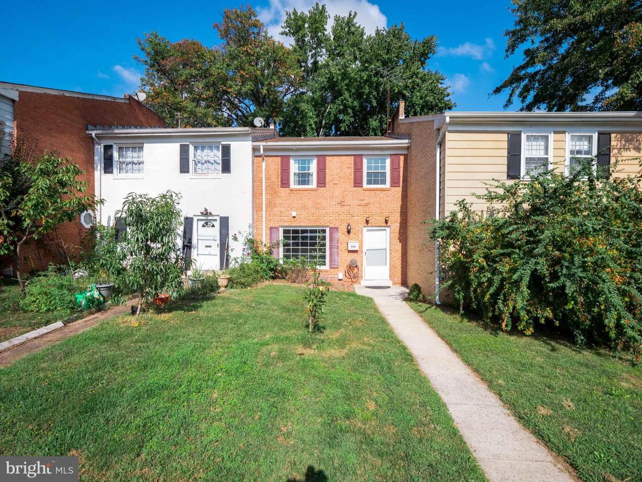 946 Park Avenue - Photo 1