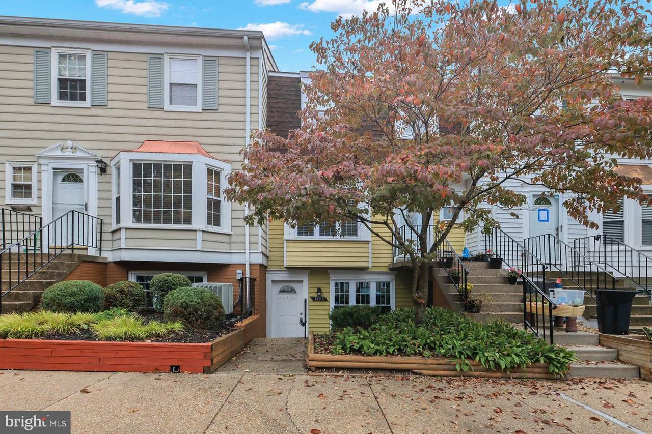 1493 Lowell Court - Photo 1