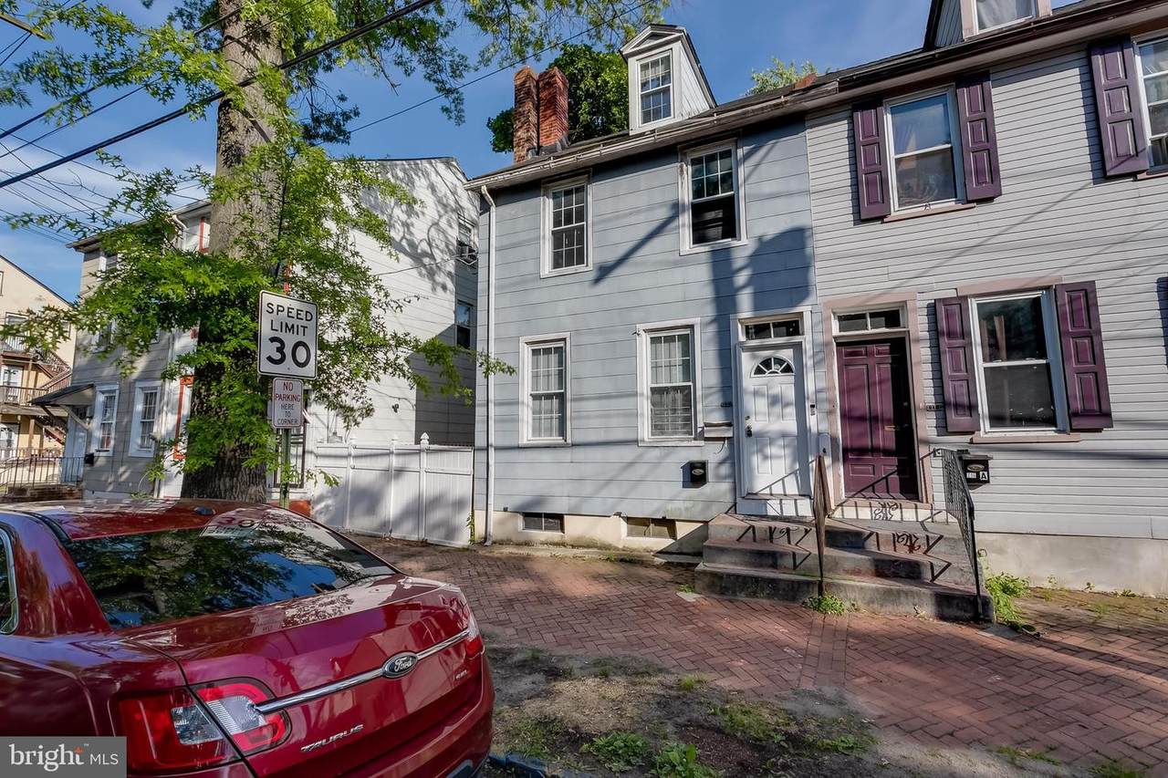 218 Garden Street - Photo 1