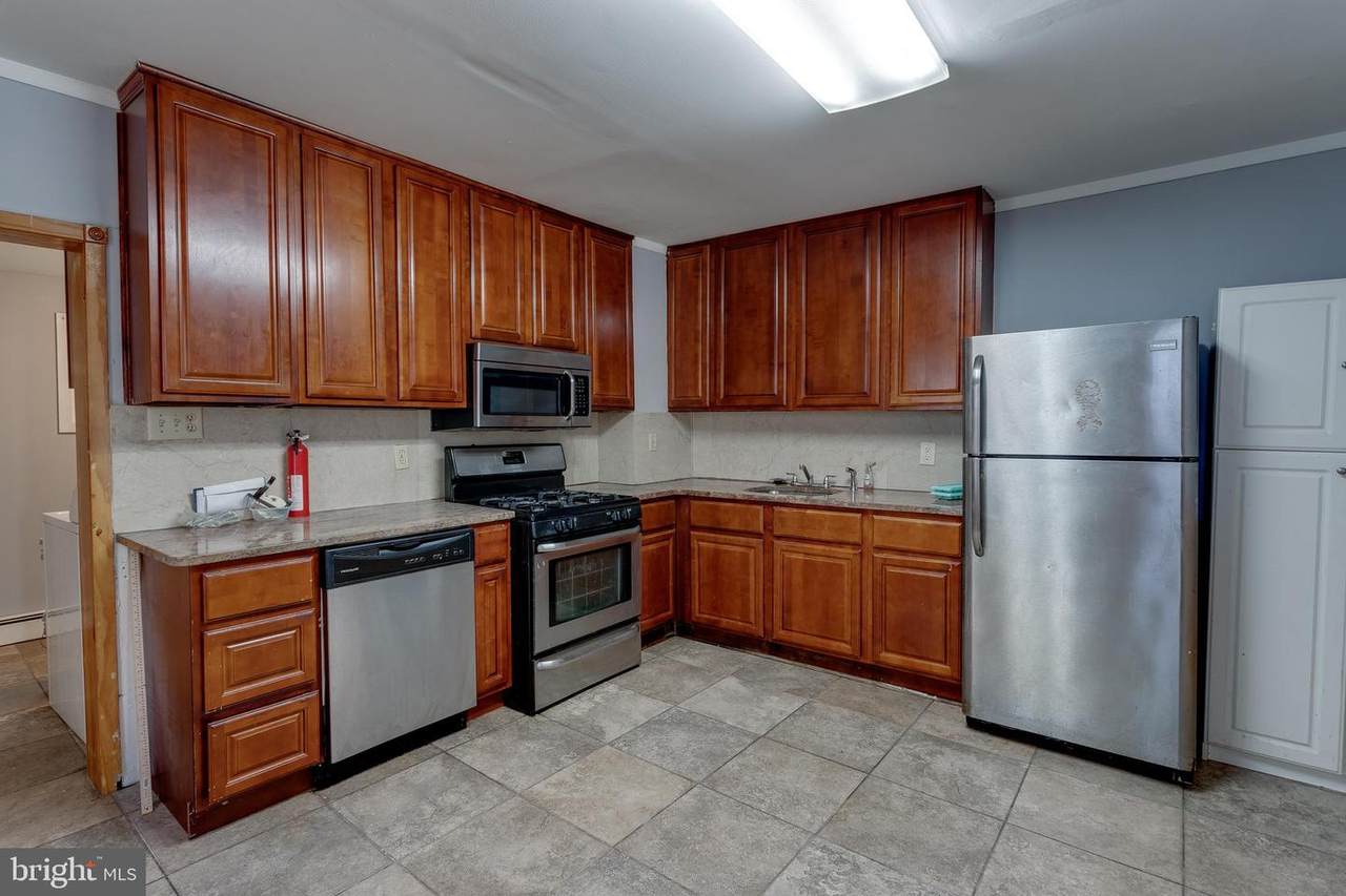 218 Garden Street - Photo 1